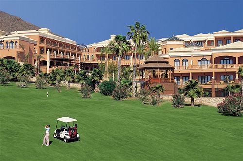 Hotel Madrigueras Golf & - Adults Only