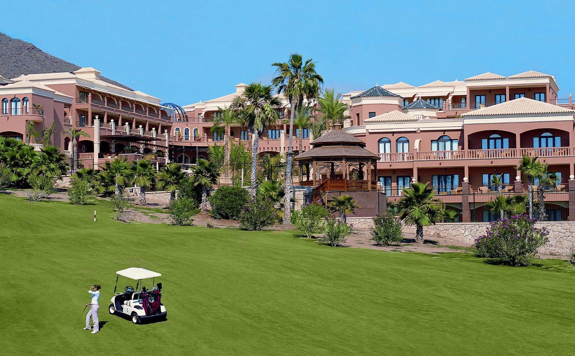 Madrigueras Golf & - Adults Only